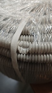 ELASTA Труба гофрированная ПВХ d=20мм с зондом (100м) IEK (УЦЕНКА)