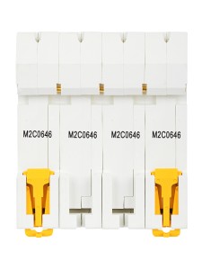 ARMAT Автоматический выключатель M06N 4P C 6А IEK