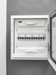 ARMAT Автоматический выключатель M06N 3P B 20А IEK