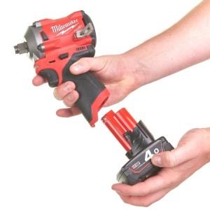 Аккумуляторный гайковерт MILWAUKEE M12 FIWF12-0 FUEL