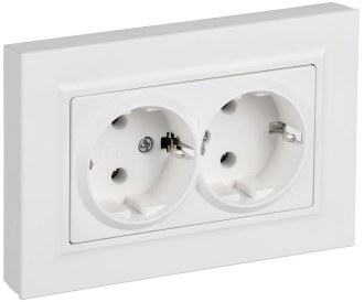 BRITE Розетка 2-местная с заземлением без защитных шторок плоская 16А в сборе РСПл12-3-БрАБ арктический белый IEK