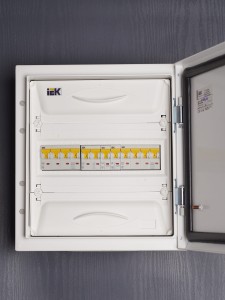 KARAT Автоматический выключатель ВА47-60M 1P C 25А 6кА IEK