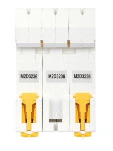 ARMAT Автоматический выключатель M06N 3P D 32А IEK