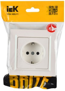 BRITE Розетка 1-местная с заземлением с защитными шторками 16А РС14-1-0-БрЖ жемчуг IEK