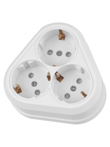 Розетка треугольная 2П+3 открытой установки IP20 16A с защитными шторками белая "Ладога" TDM