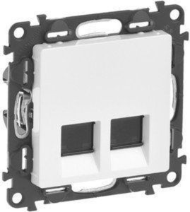 Valena Life - Розетка 2хRJ-45 UTP CAT6, белая (инд. упаковка)