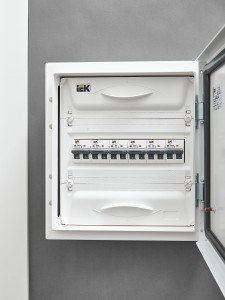ARMAT Автоматический выключатель M06N 2P D 20А IEK