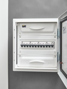 ARMAT Автоматический выключатель M06N 3P D 3А IEK