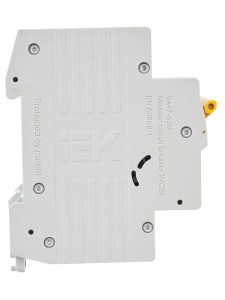 KARAT Автоматический выключатель ВА47-60M 3P D 32А 6кА IEK